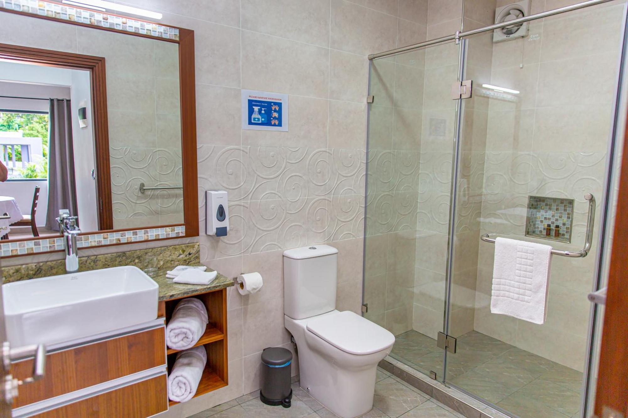 B Holiday Apartments Бо-Валлон Екстер'єр фото